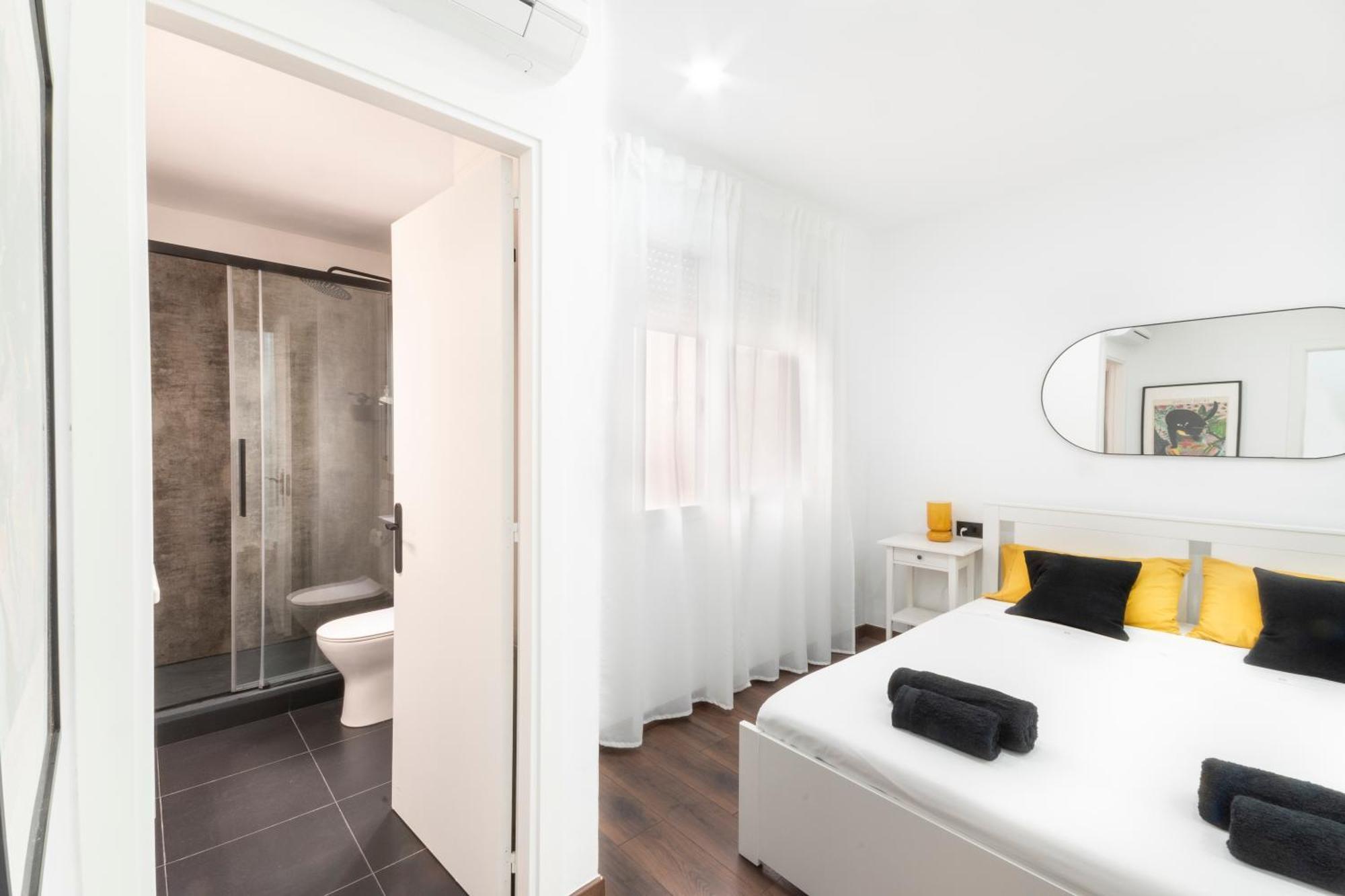 Design Apartment Placa La Font Tarragona Bagian luar foto