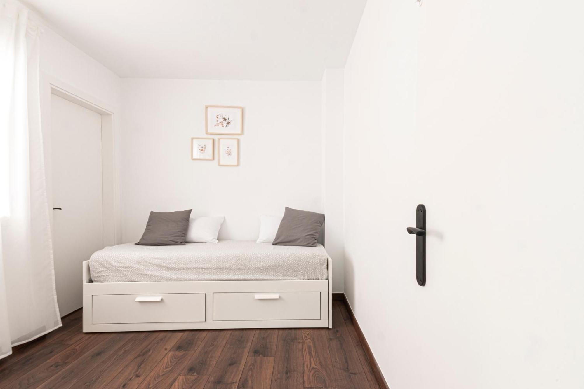 Design Apartment Placa La Font Tarragona Bagian luar foto