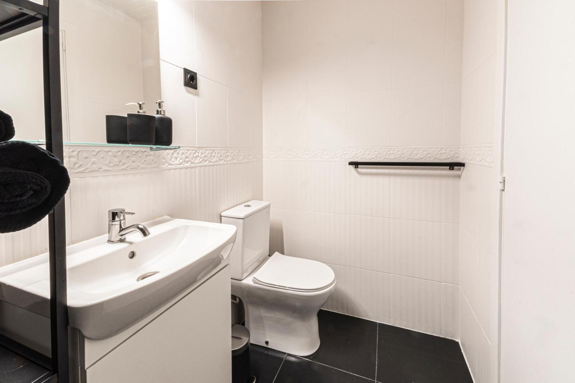 Design Apartment Placa La Font Tarragona Bagian luar foto